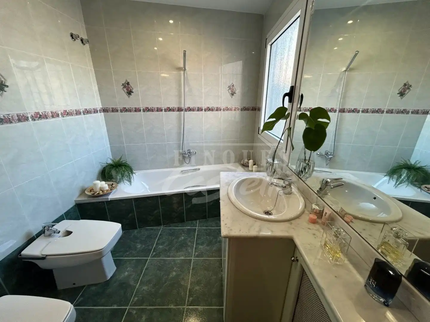 Baño de Piso en venta en Mataró con Aire acondicionado, Calefacción y Terraza