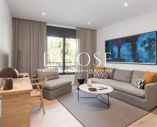 Dormitori de Apartament de lloguer en  Barcelona Capital amb Aire condicionat, Calefacció i Parquet
