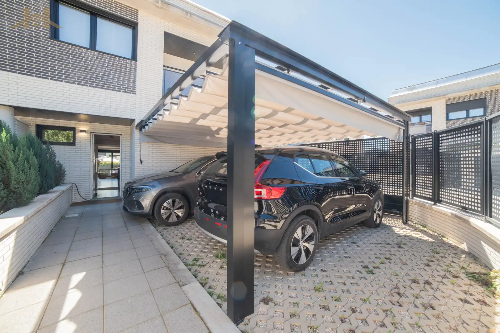 Parkplatz von Haus oder Chalet zum Verkauf in Boadilla del Monte mit Klimaanlage, Heizung und Privatgarten
