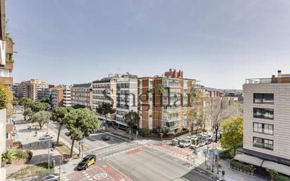 Exterior view of Flat for sale in  Barcelona Capital  with Heating, Private garden and Terrace