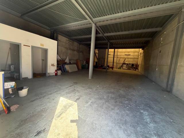 Nave industrial en Venta en El Juncal - Vallealto