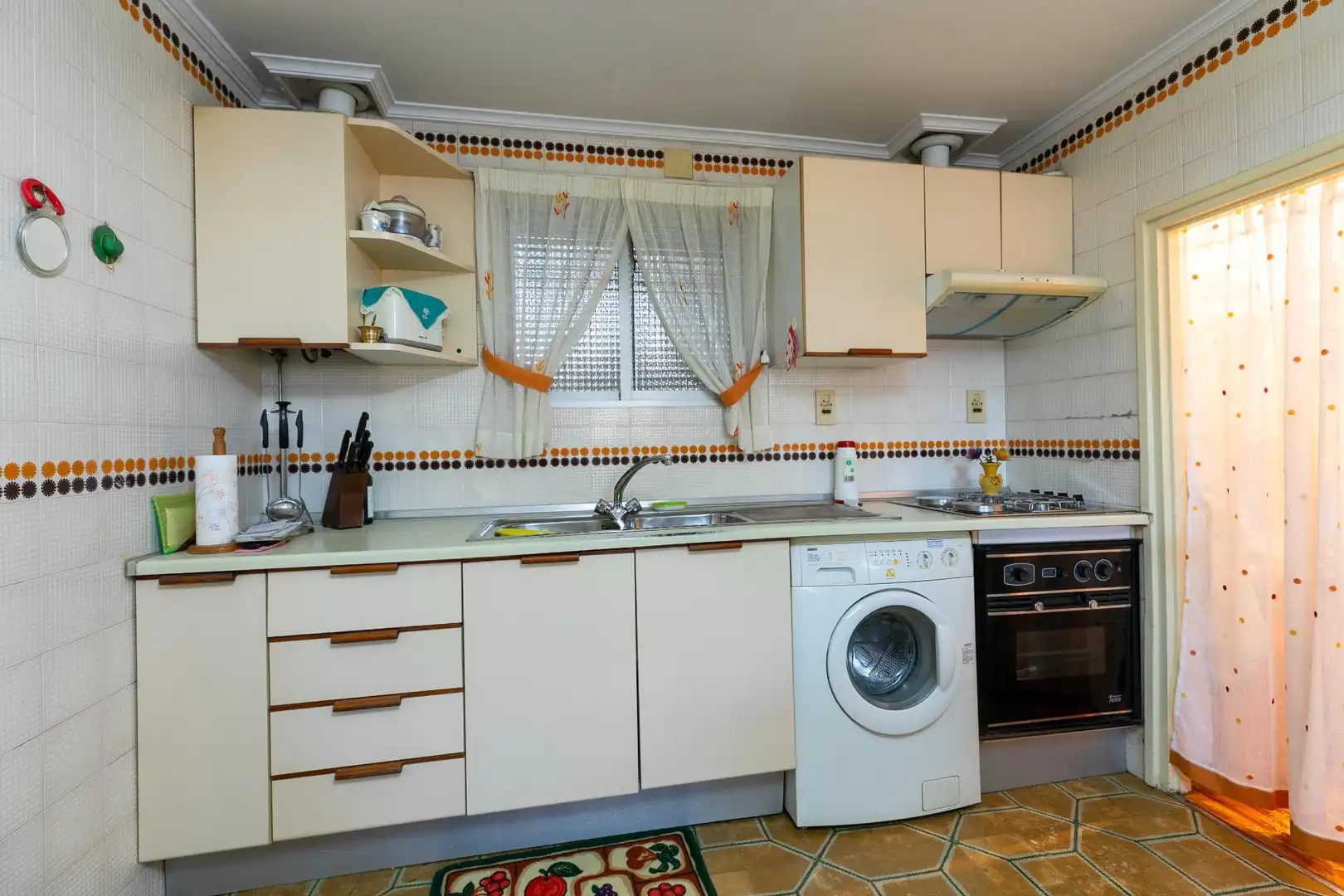 Cocina de Finca rústica en venta en Huesca con Calefacción, Jardín privado y Terraza