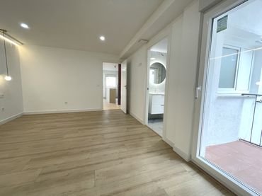 Piso con balcón en venta en Calle Bolívar