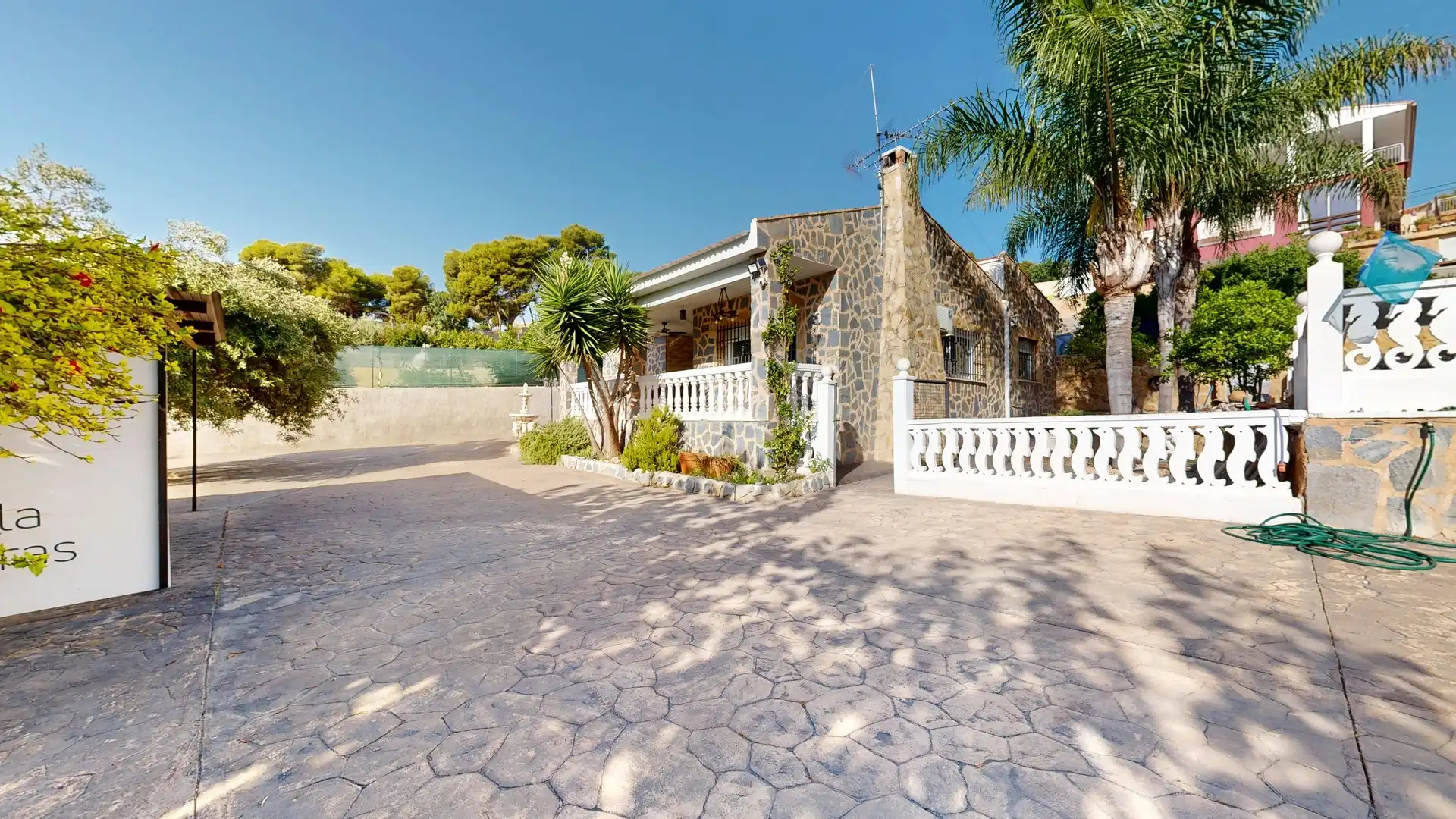 Vista exterior de Casa o chalet en venta en Torrent con Calefacción, Terraza y Trastero