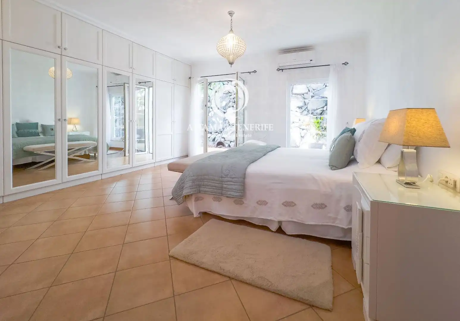 Casa con piscina in vendita a Jardines del Duque, imagen 42