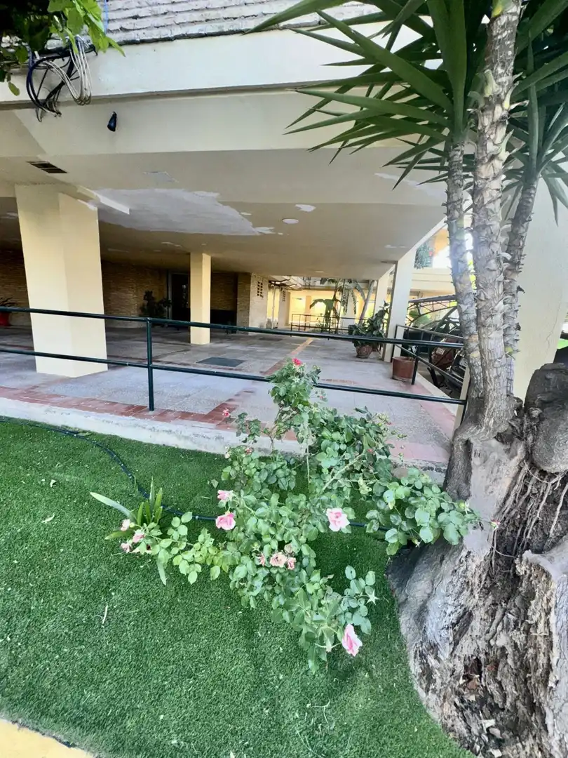 Parking de Piso en venta en Tomares con Aire acondicionado, Calefacción y Terraza