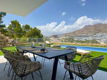Adosado con balcón en alquiler en Balcón de Finestrat - Terra Marina