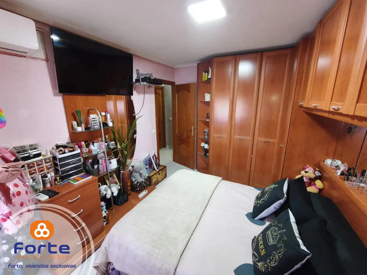 Habitación de Piso en venta en Córdoba con Aire acondicionado y Calefacción