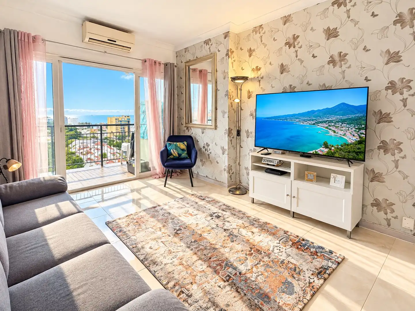 Sala d'estar de Apartament en venda en El Pinillo 