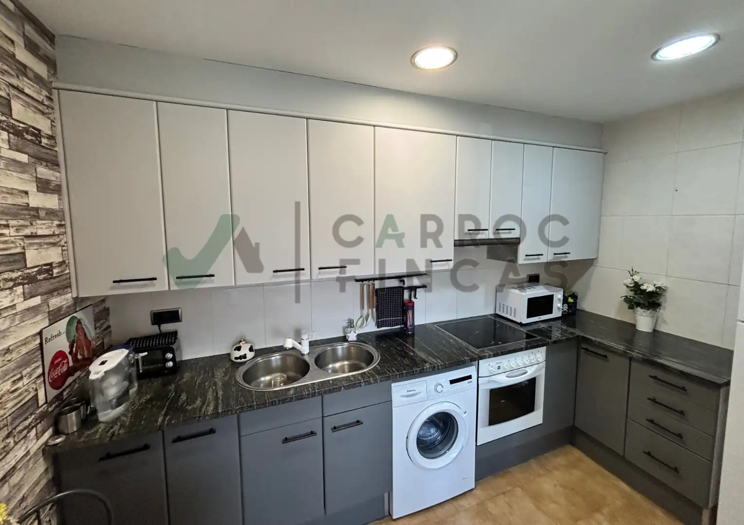 Cocina de Piso en venta en Sant Joan de les Abadesses con Calefacción, Amueblado y Horno