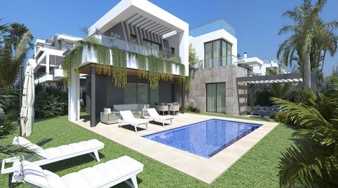 Foto 4 de Apartament en venda a Casco Antiguo - Sta. Cruz - Ayuntamiento, Alicante / Alacant