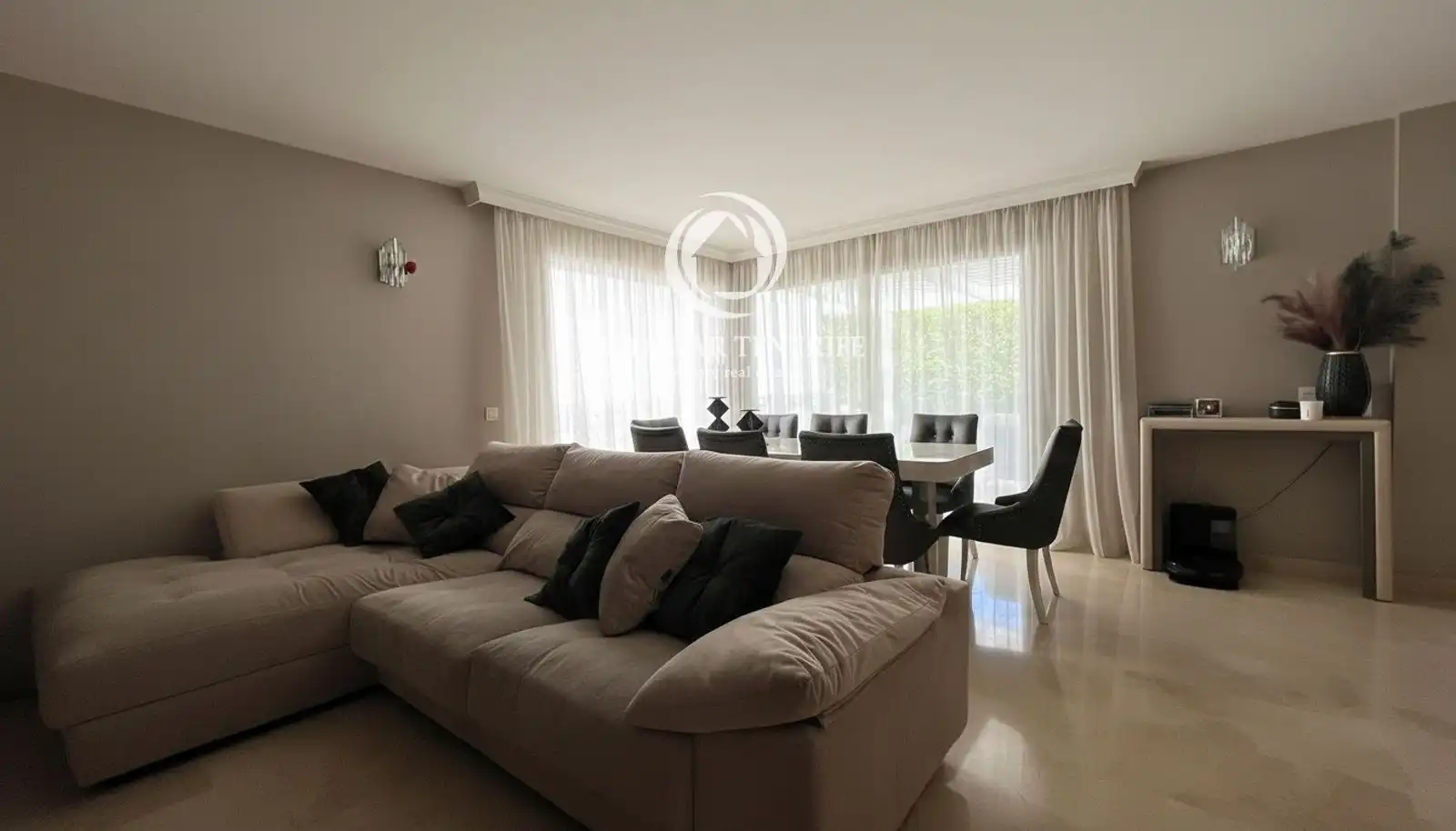 Apartamento con piscina en venta en Costa Adeje, imagen 17