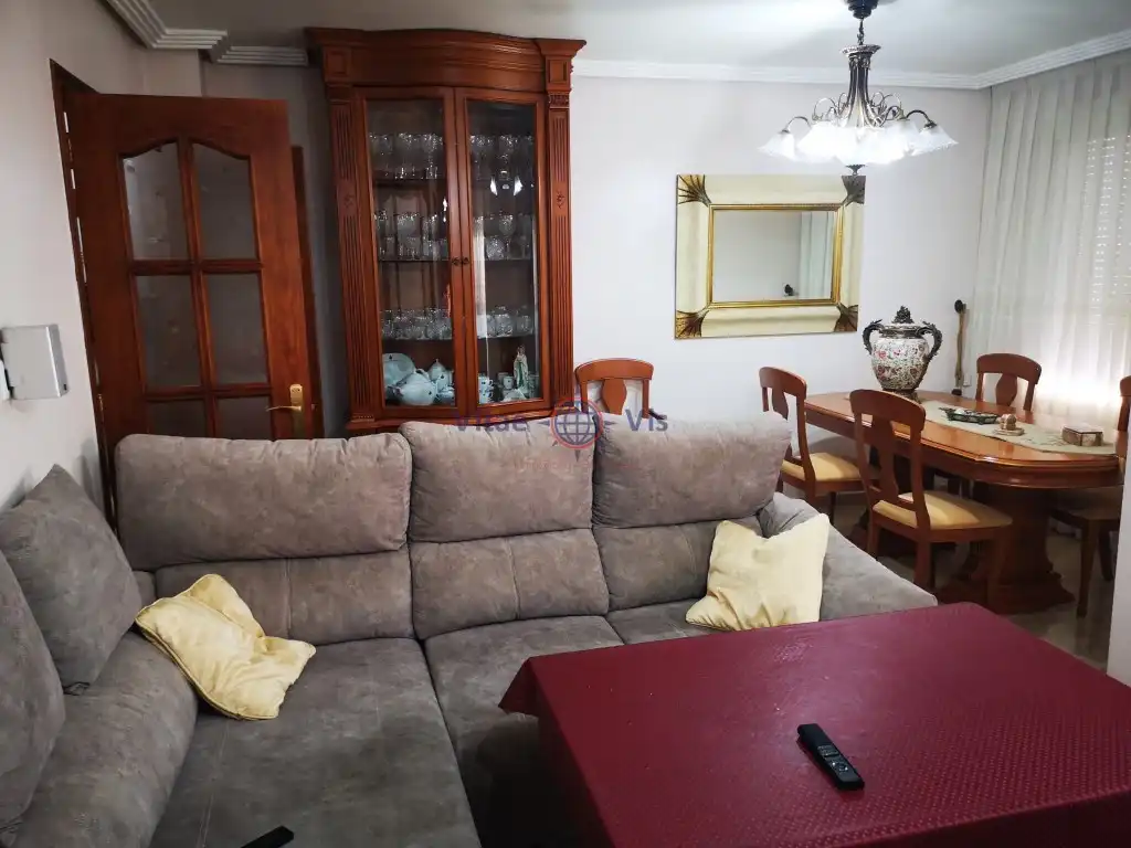 Ático con terraza en venta en Calle Ortega Melgares