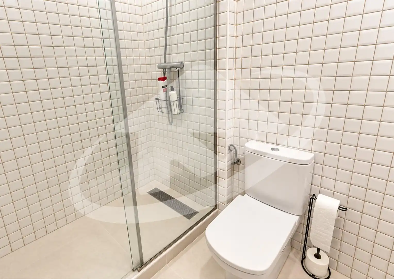 Bathroom of Flat for sale in Sabadell  with Parquet flooring