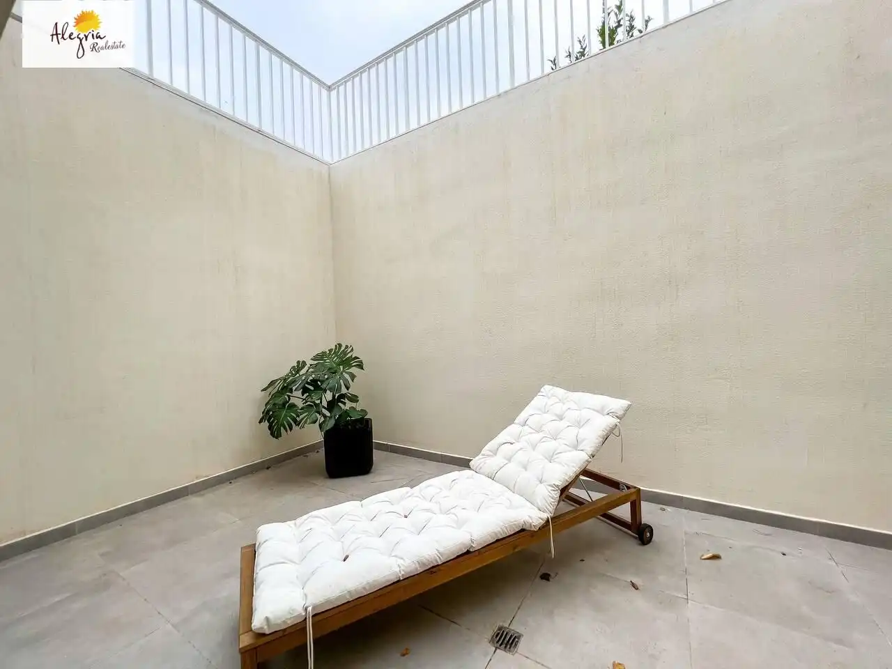 Terraza de Casa o chalet en venta en Chiva con Aire acondicionado, Calefacción y Jardín privado