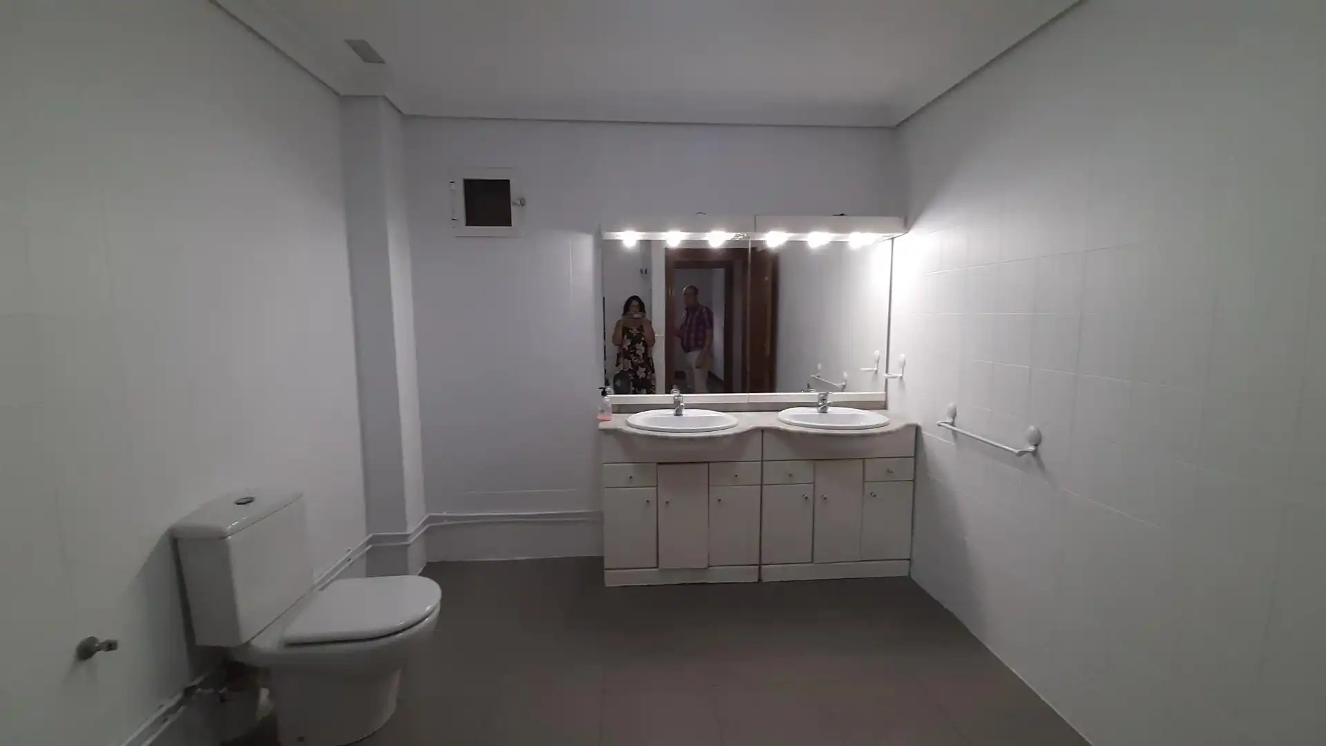 Badezimmer von Haus zum Verkauf in Murcia mit Klimaanlage und Terrasse