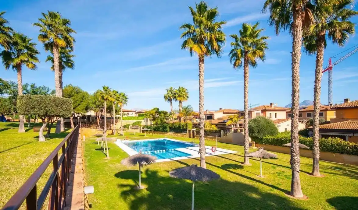Casa bifamiliare con piscina in vendita a Carrer de Centaure, imagen 35