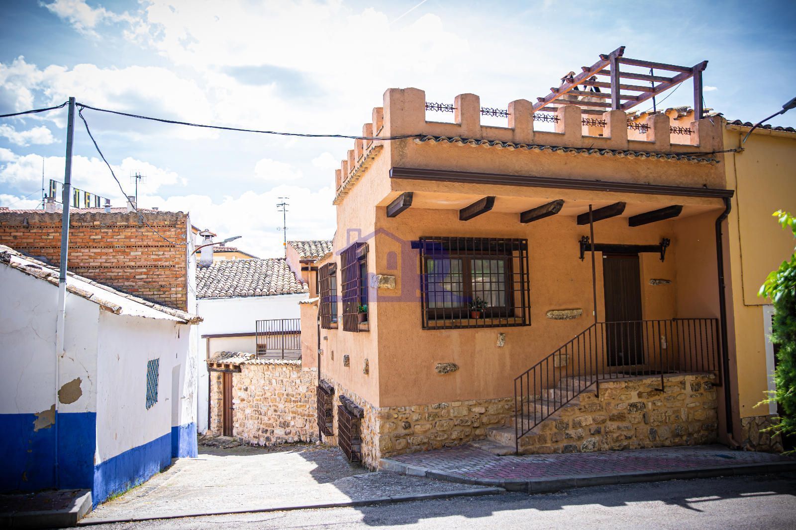 Vista exterior de Casa o xalet en venda en Villar de Olalla amb Jardí privat, Terrassa i Traster