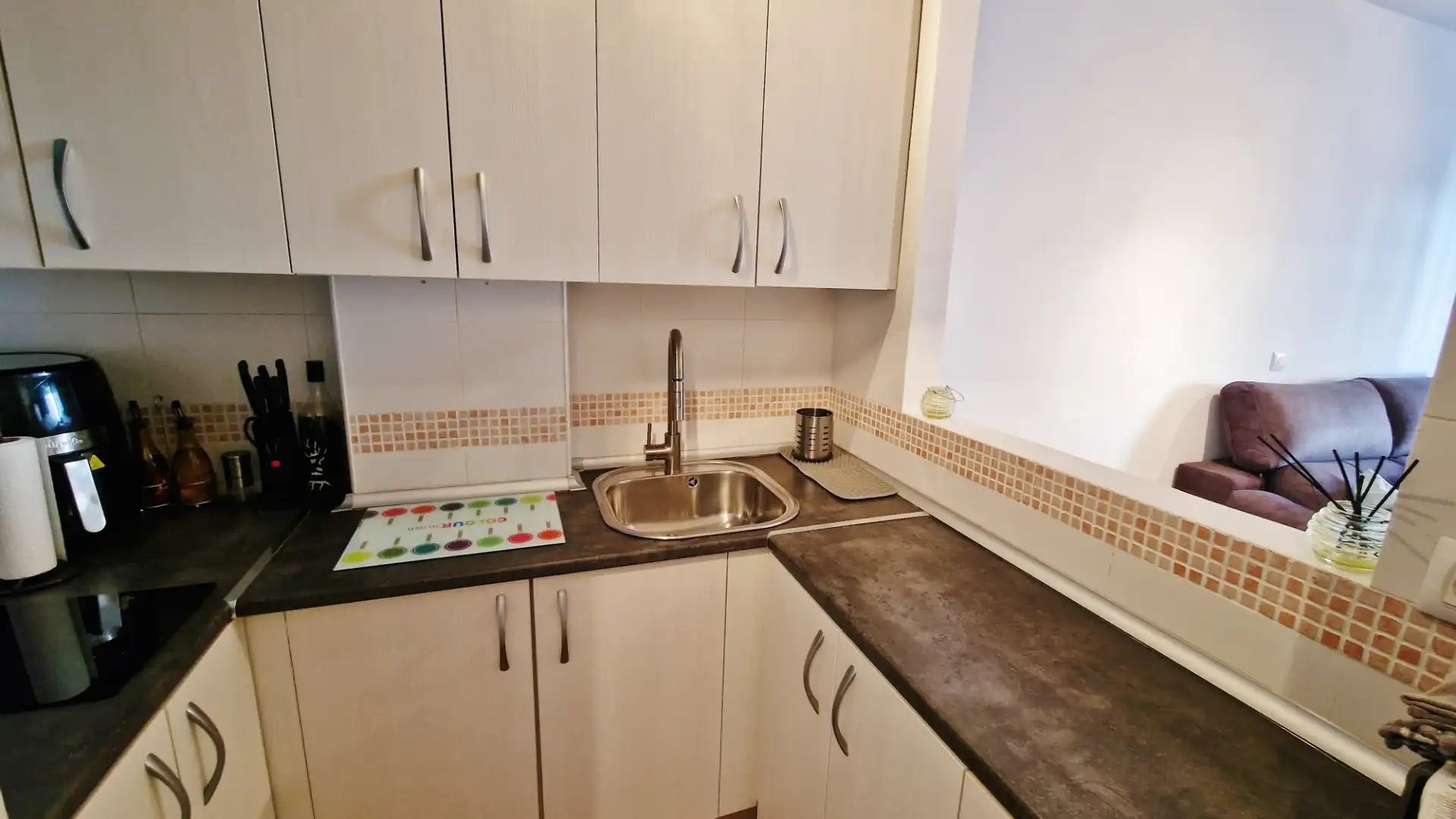 Cuina de Apartament en venda en Vélez de Benaudalla amb Moblat, Forn i Rentadora
