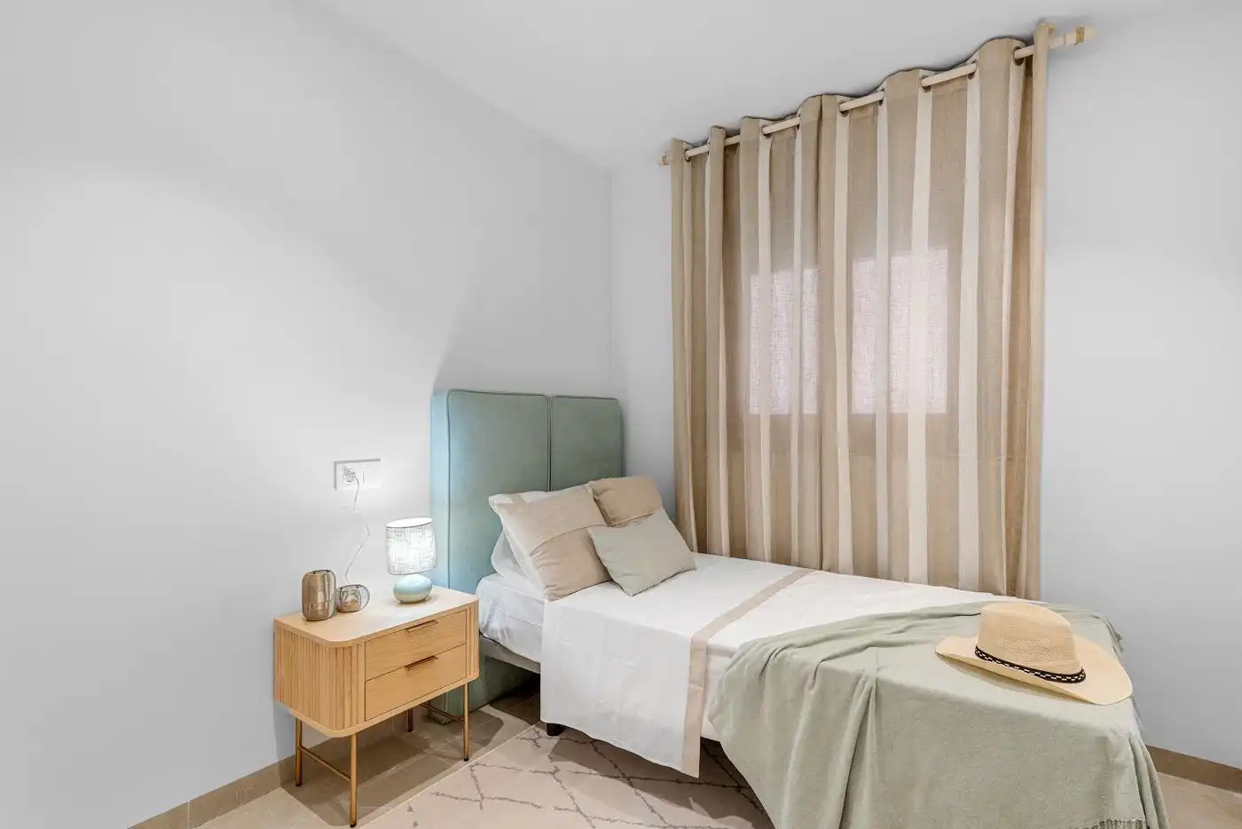 Bedroom of Ground floor for sale in Jacarilla  with Terrace, Storage room and Community pool