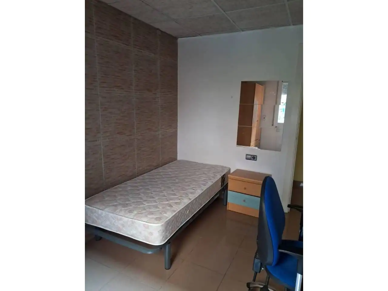 Bedroom of Flat for rent in Cerdanyola del Vallès  with Heating and Furnished
