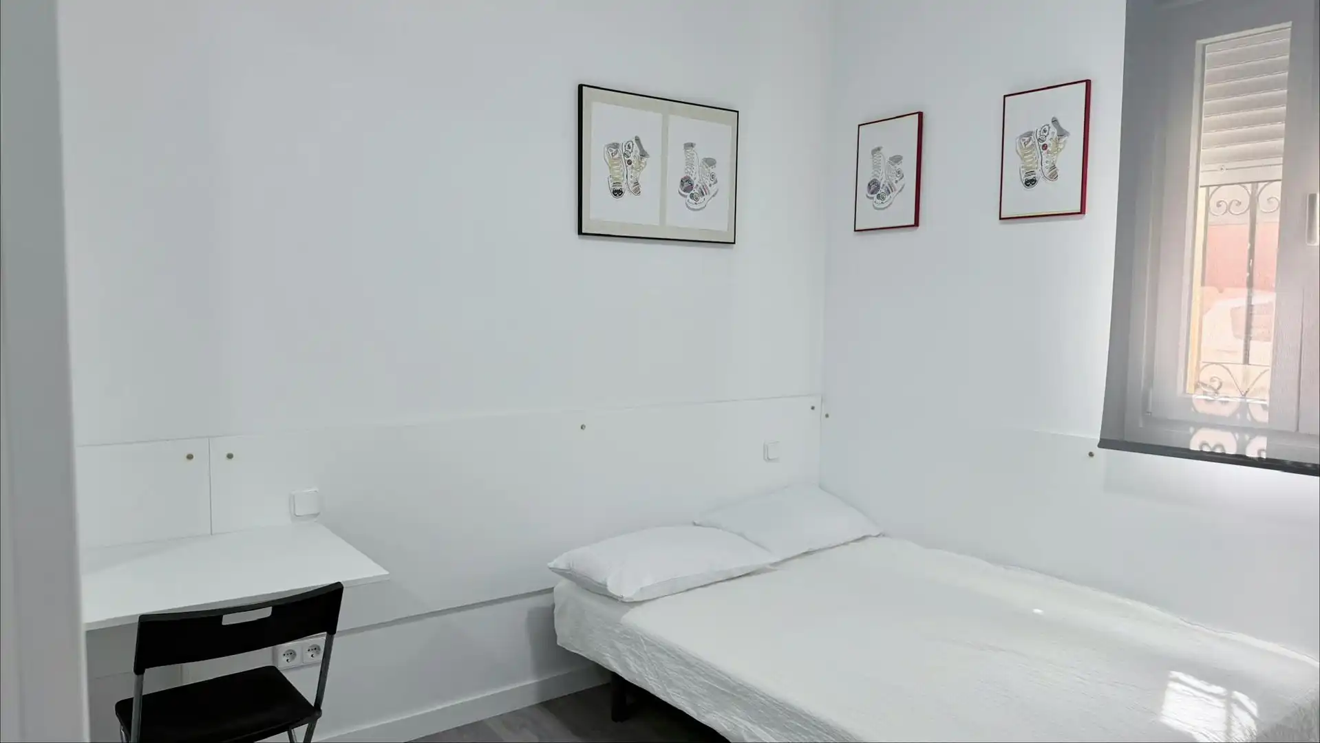 Bedroom of Flat for rent in Madrid  with Air Conditioner, Heating and Furnished