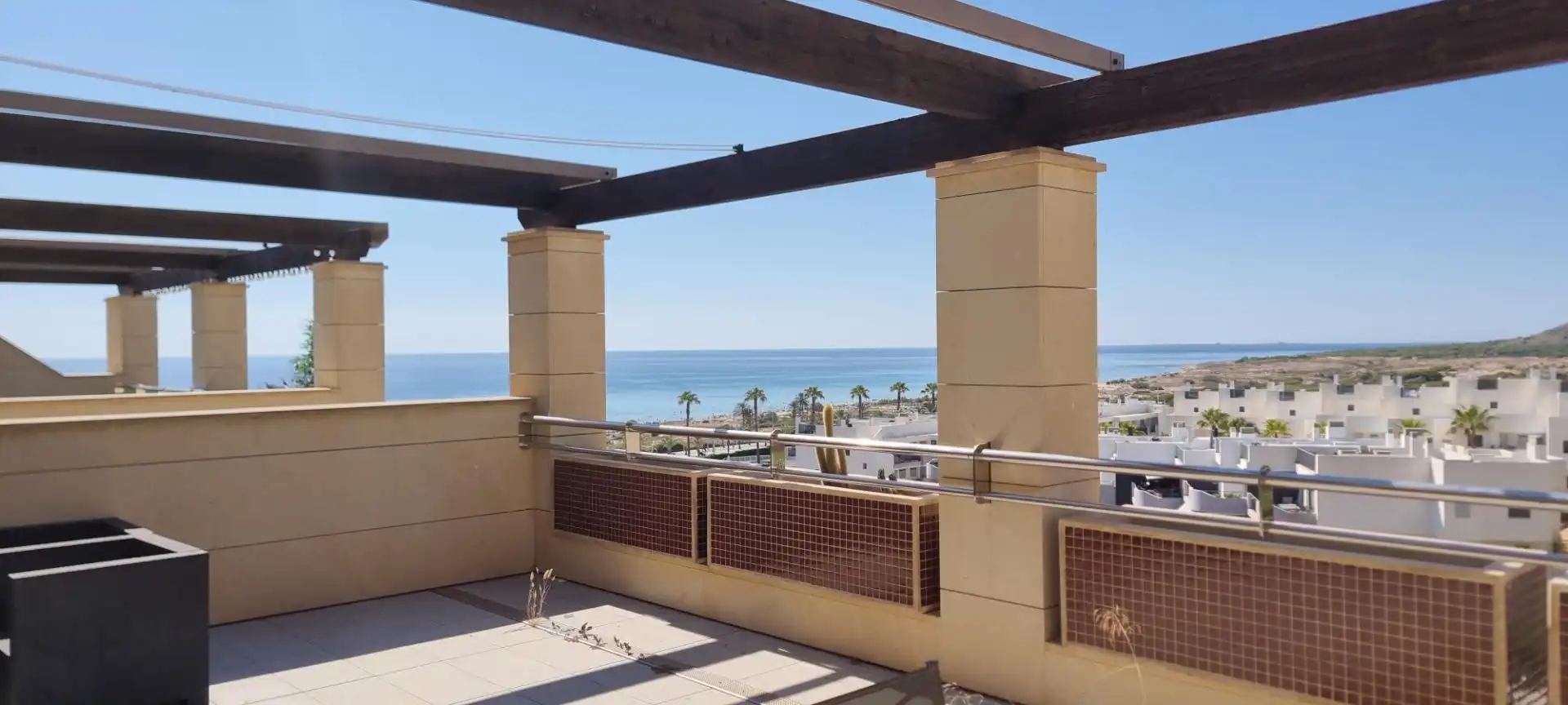 Wohnung mit Pool zum Verkauf in Los Arenales del Sol