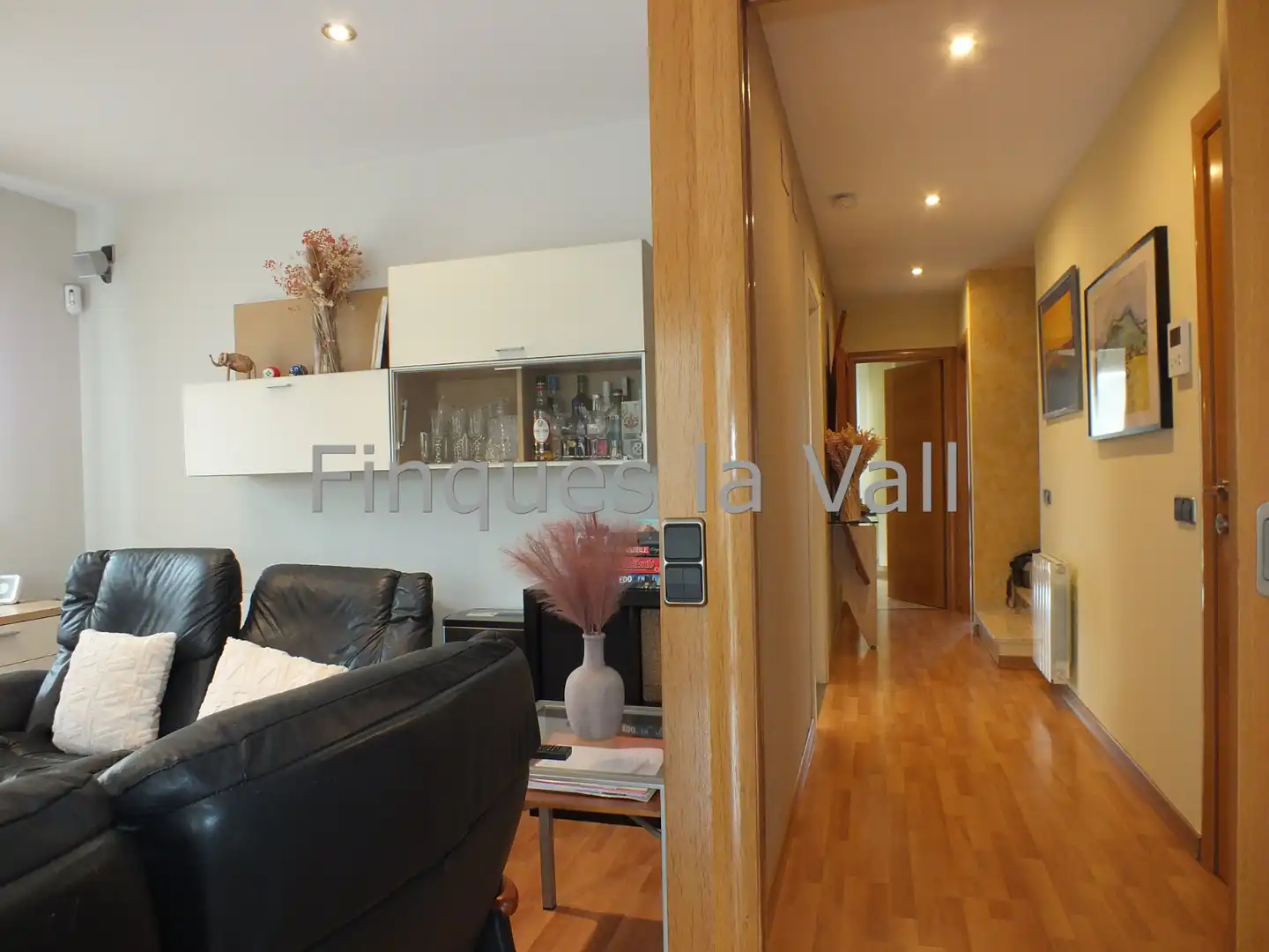 Wohnzimmer von Haus oder Chalet zum Verkauf in Tona mit Heizung, Privatgarten und Ofen