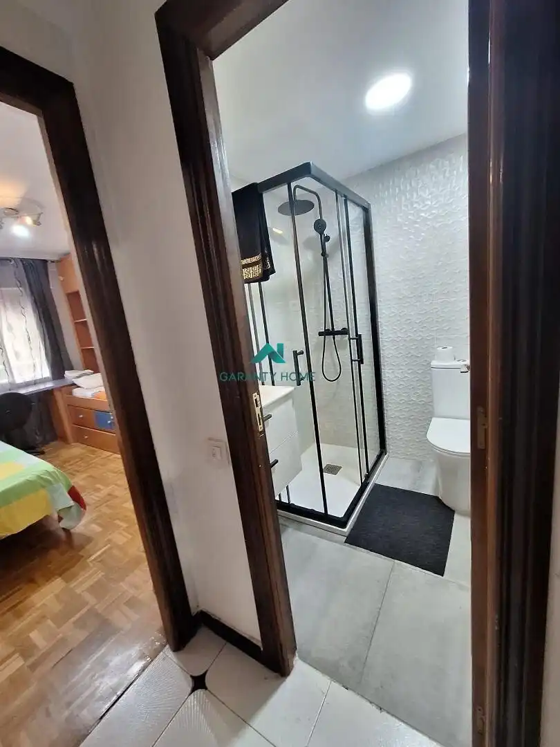 Badezimmer von Wohnung zur Miete in Alcorcón