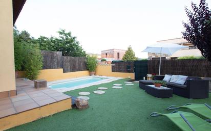 Piscina de Casa adosada en venda en Santa Cristina d'Aro amb Calefacció, Jardí privat i Terrassa