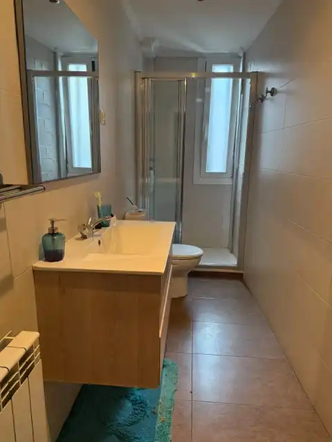 Bathroom of Flat for sale in Deusto