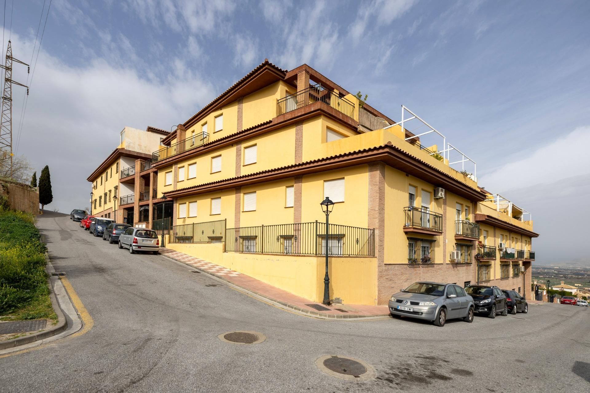 Vista exterior de Piso en venta en Cájar con Calefacción y Trastero