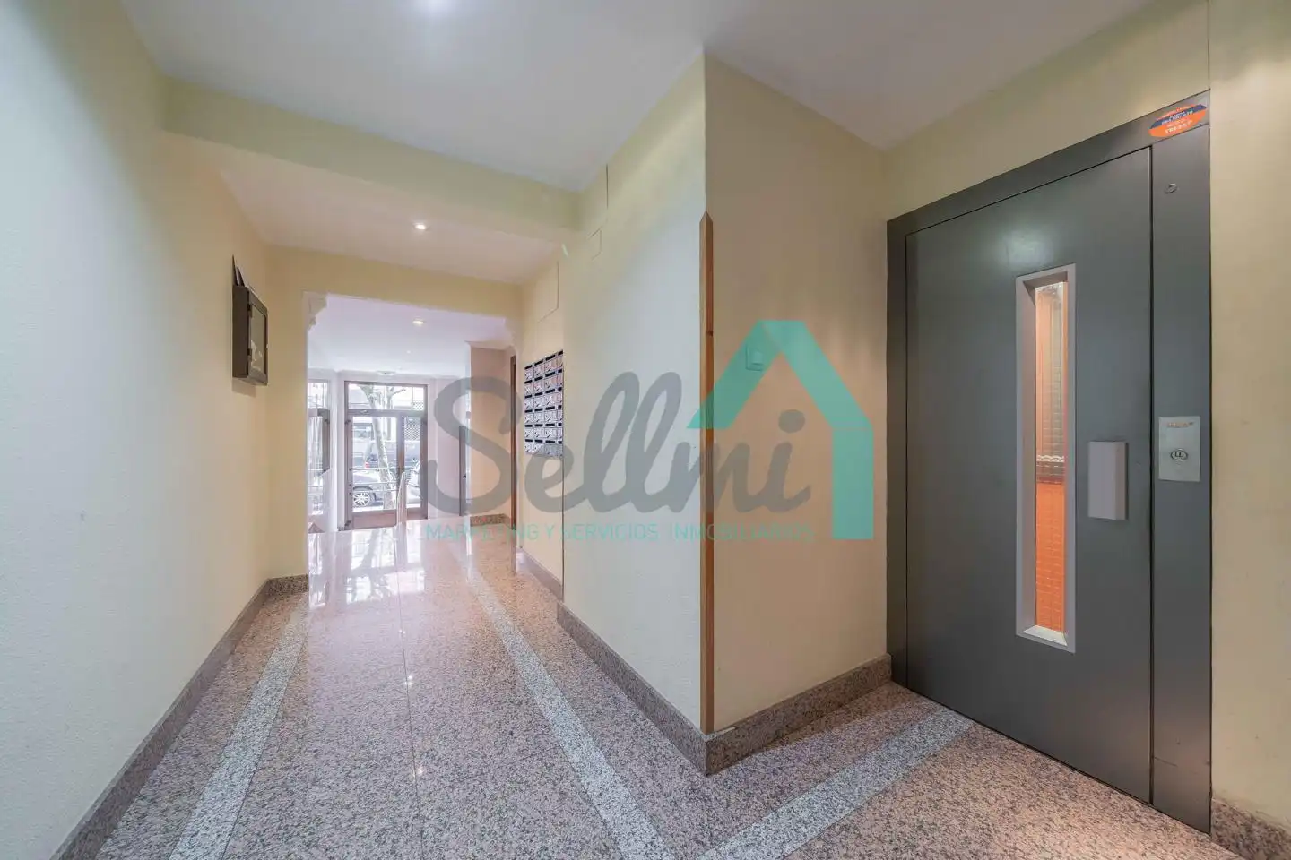 Flat for rent in Vallobín - La Florida