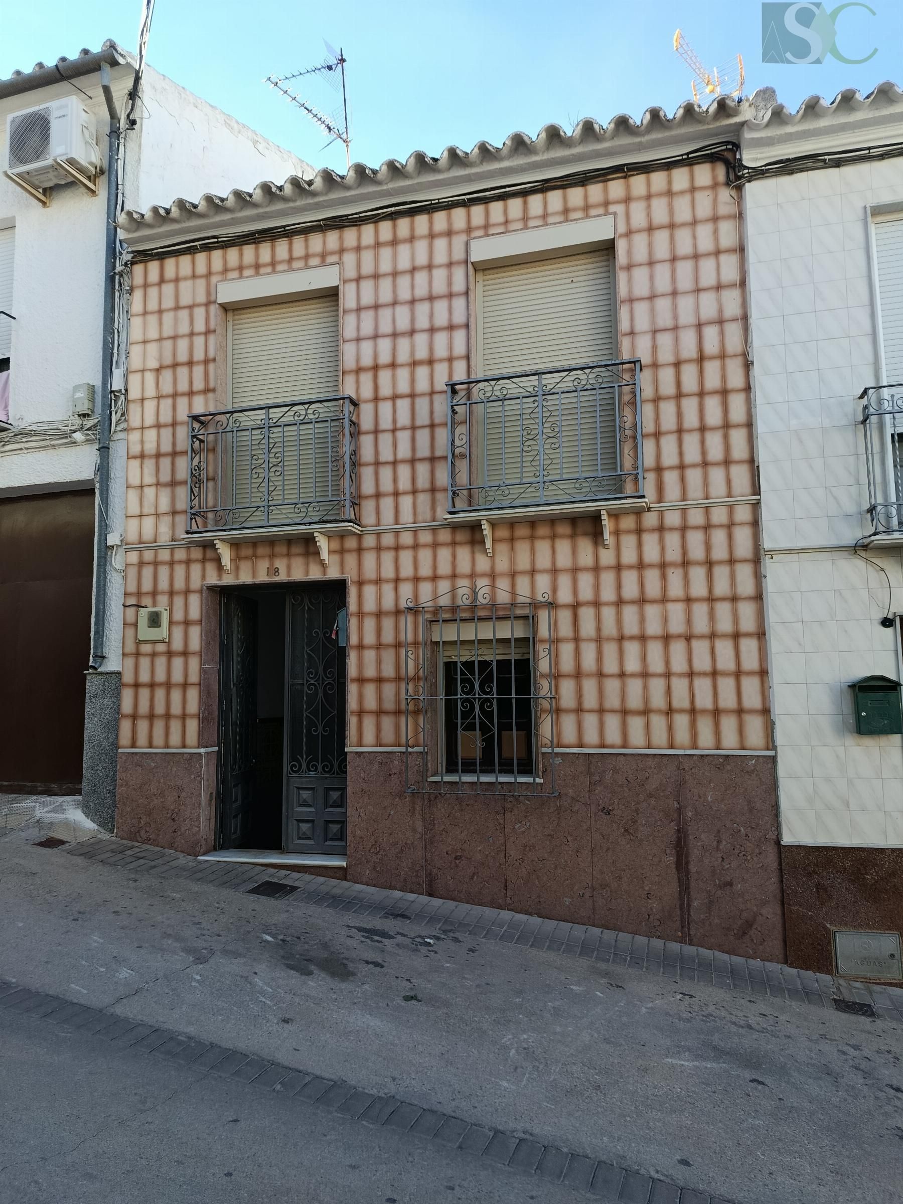 Vista exterior de Casa o xalet en venda en Teba amb Terrassa