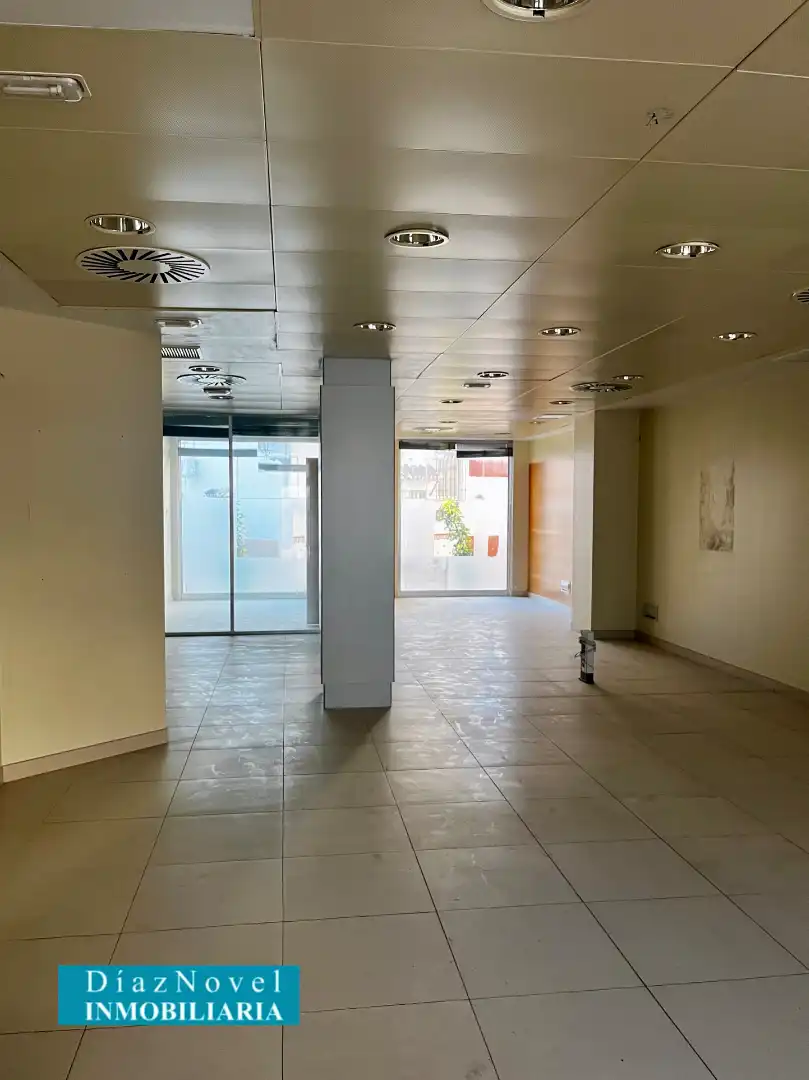 Commercial properties for sale in Rincón de la Victoria  with Air Conditioner