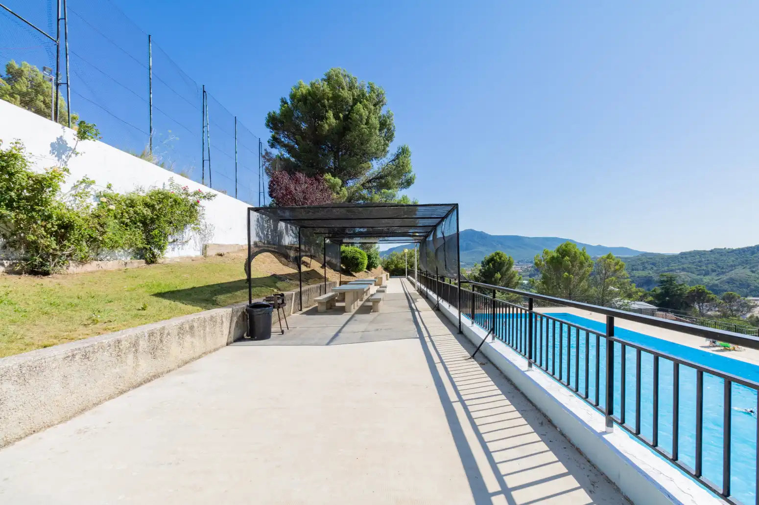 Piscina de Piso en venta en Estella / Lizarra con Calefacción, Jardín privado y Terraza