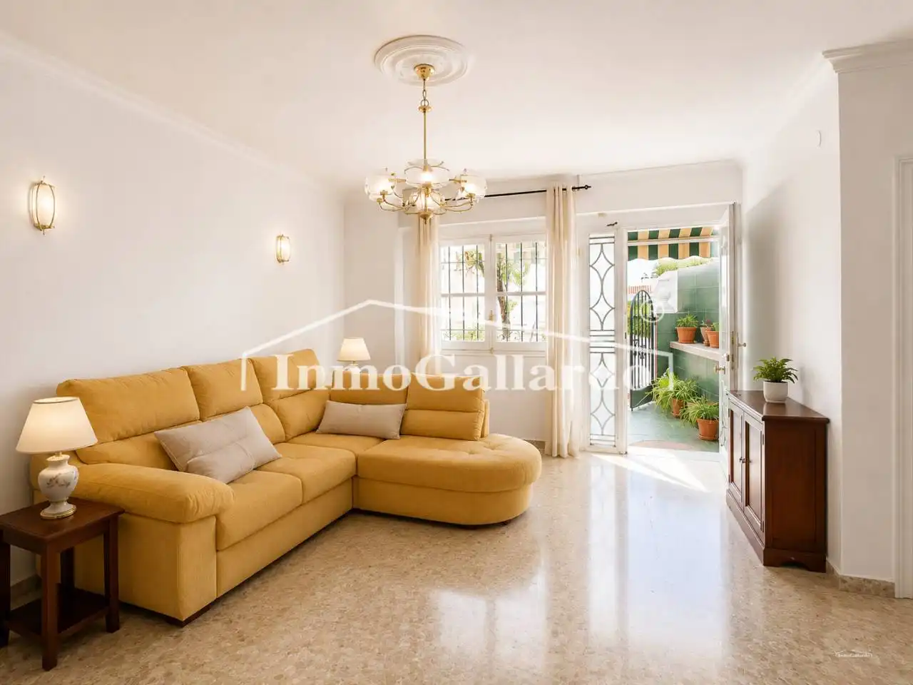 Living room of Flat for sale in Málaga  with Terrace and Storage room