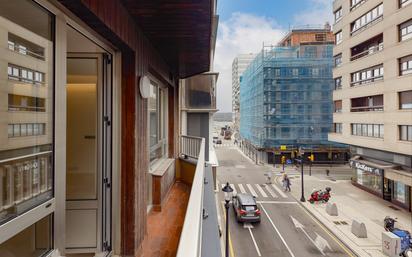 Vista exterior de Pis en venda en Gijón  amb Calefacció i Terrassa