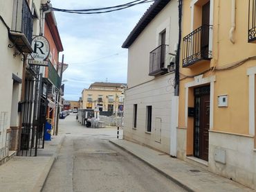 Casa amb balcó en venda a Calle de la Victoria