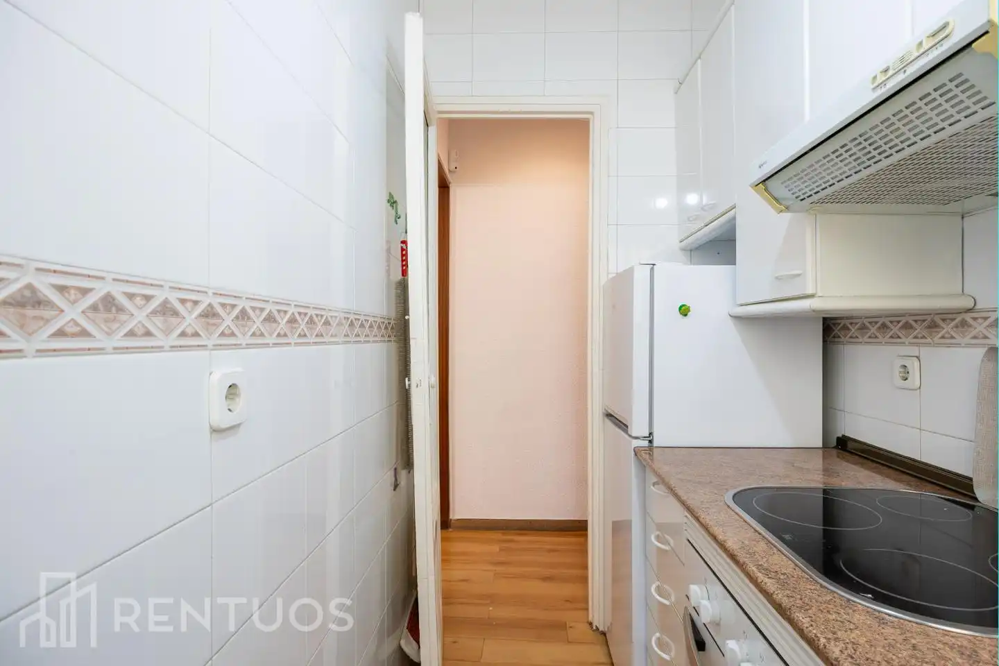 Kitchen of Attic for rent in Madrid  with Air Conditioner, Heating and Parquet flooring