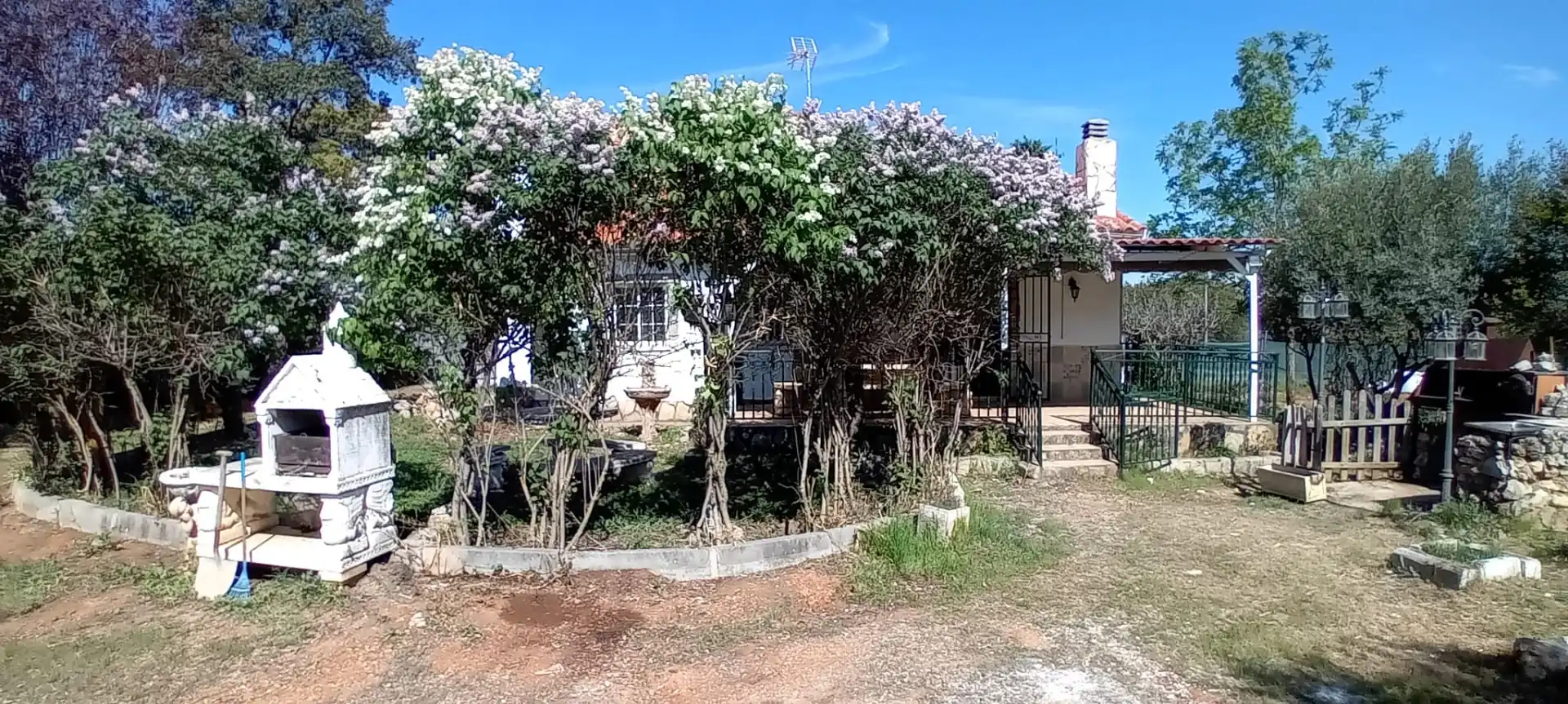 Houses for sale in Calle Acacias, 15, Hontoba