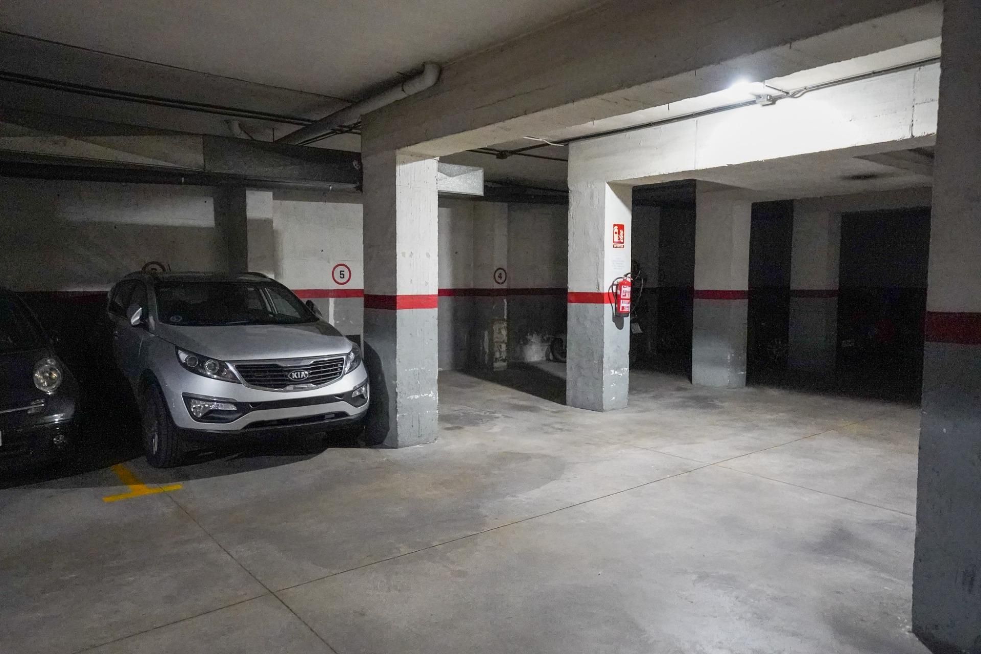 Parking of Garage for sale in Reus