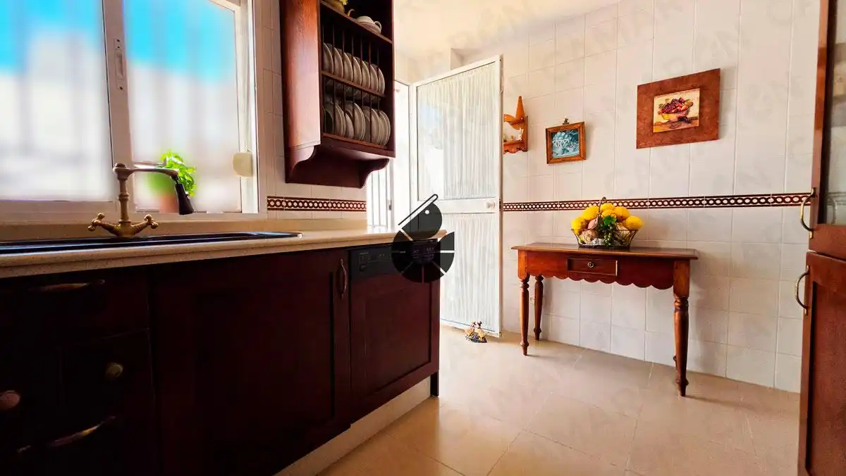 Cocina de Casa adosada en venta en Castilleja de la Cuesta con Aire acondicionado y Balcón