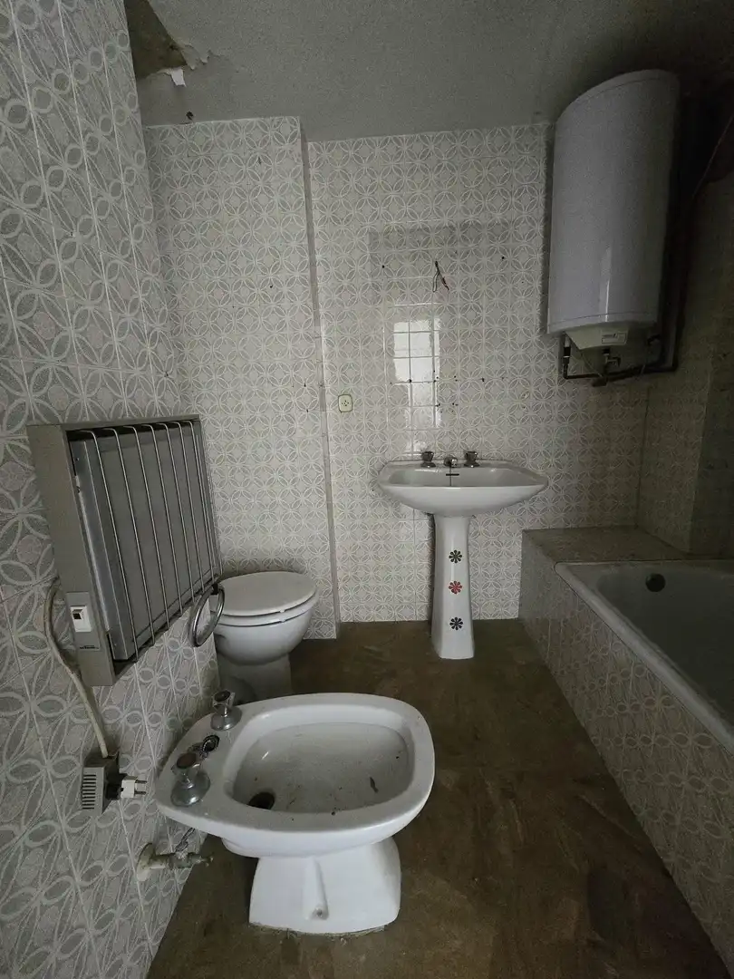 Baño de Piso en venta en Torremolinos con Terraza y Piscina comunitaria