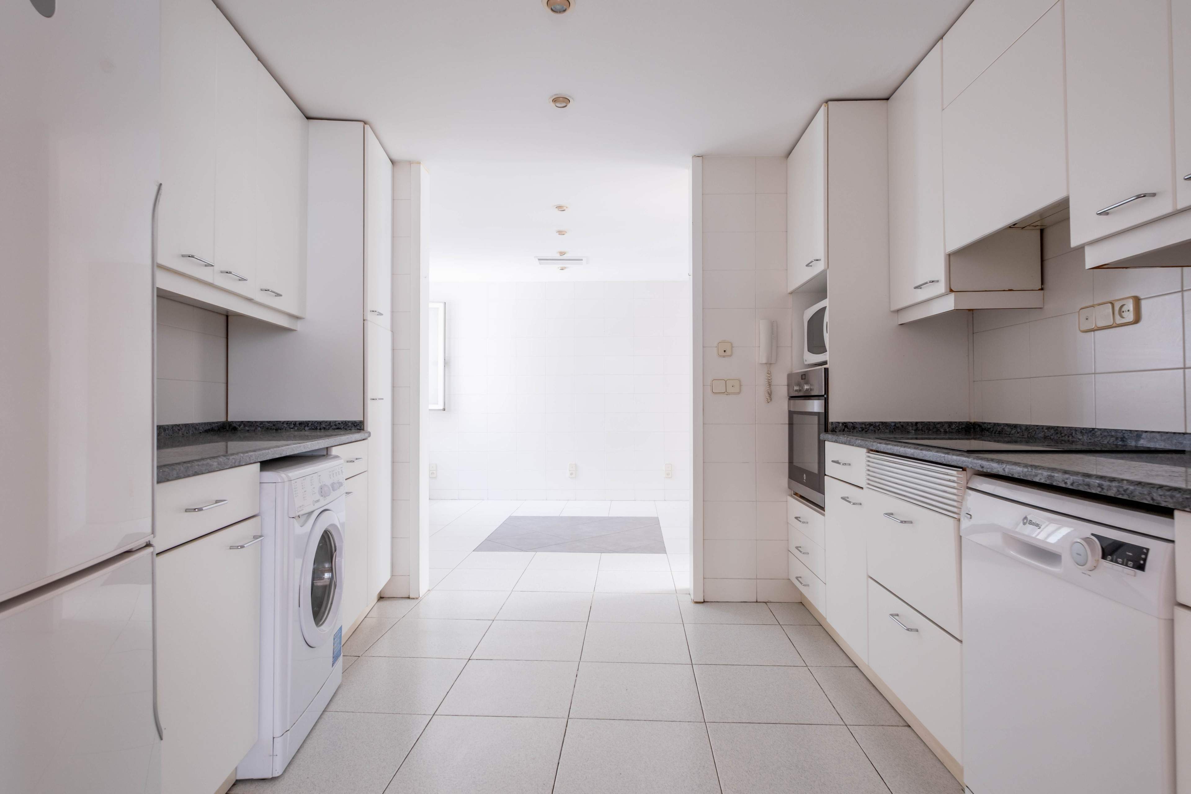 Kitchen of Attic for sale in  Zaragoza Capital  with Air Conditioner, Heating and Terrace