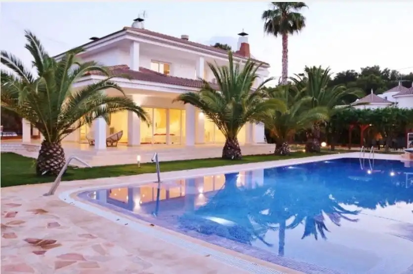 Piscina de Casa o xalet en venda en Alicante / Alacant amb Aire condicionat, Calefacció i Jardí privat