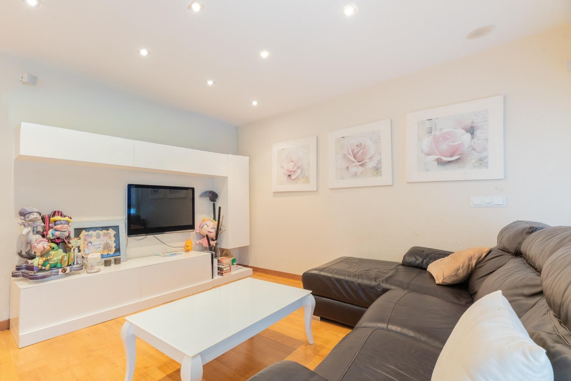 Living room of Apartment for sale in Mislata  with Air Conditioner, Heating and Balcony