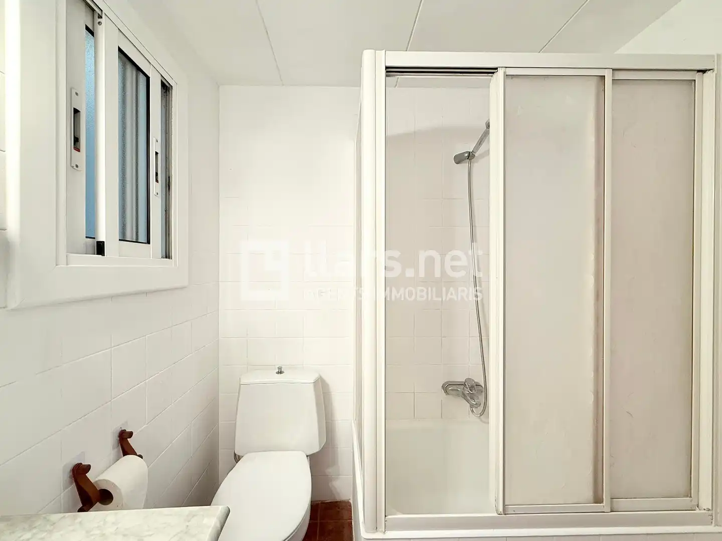 Bathroom of Flat for sale in Vilanova i la Geltrú  with Heating, Storage room and Oven