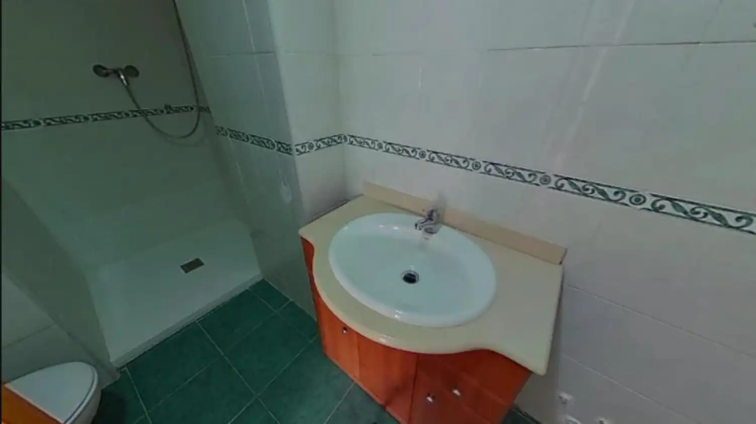Bathroom of Flat for sale in Polinyà  with Heating