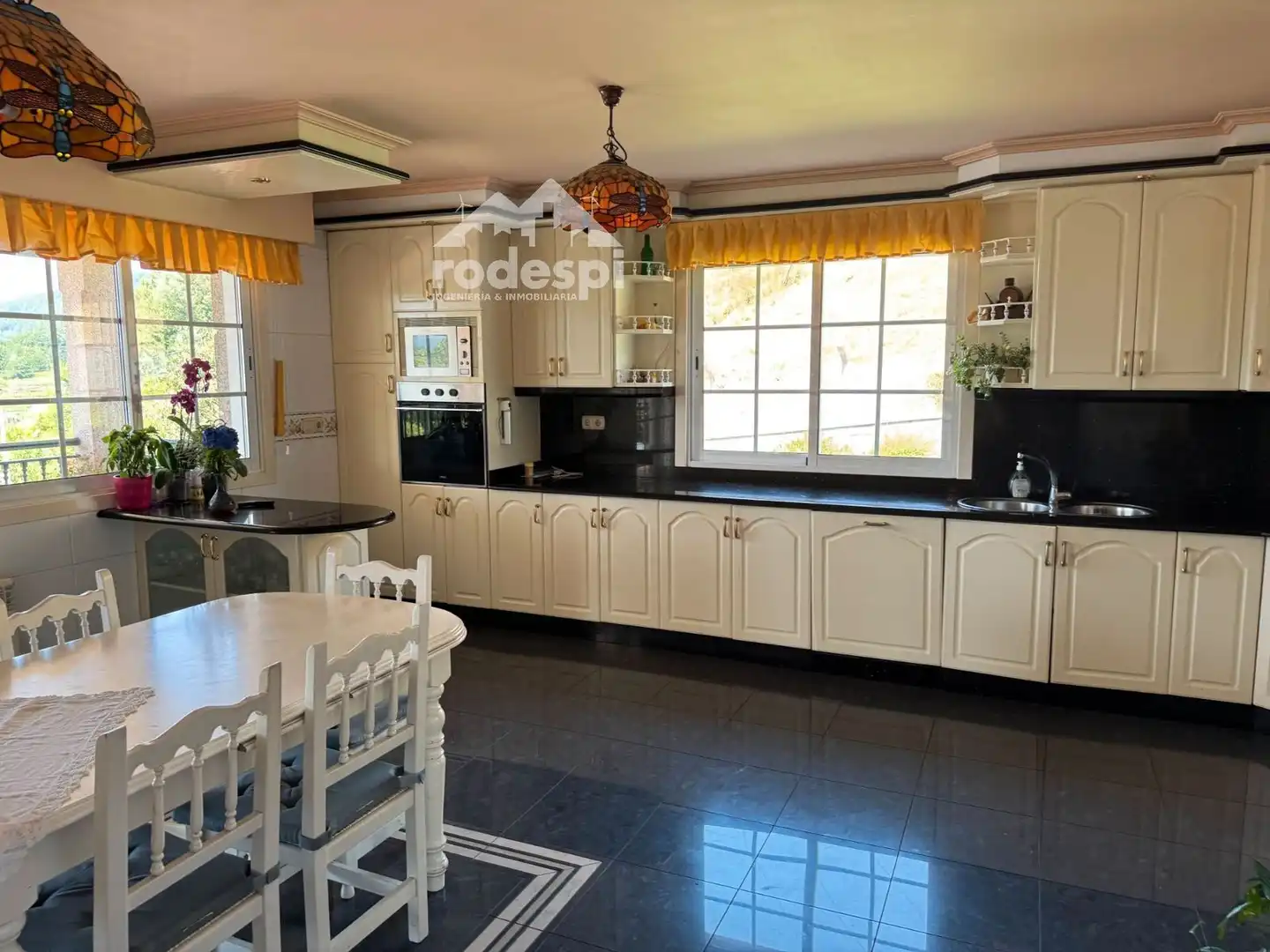 Cocina de Casa o chalet en venta en Cortegada con Calefacción, Terraza y Trastero